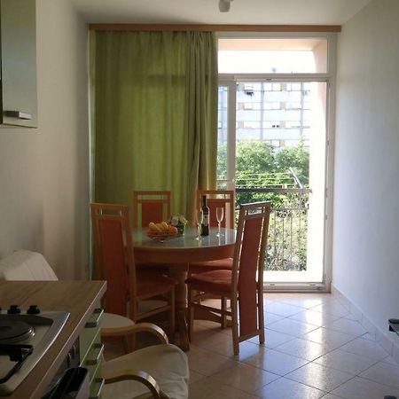 Two Bedroom Apartment Near Beach And Center Split Exterior foto