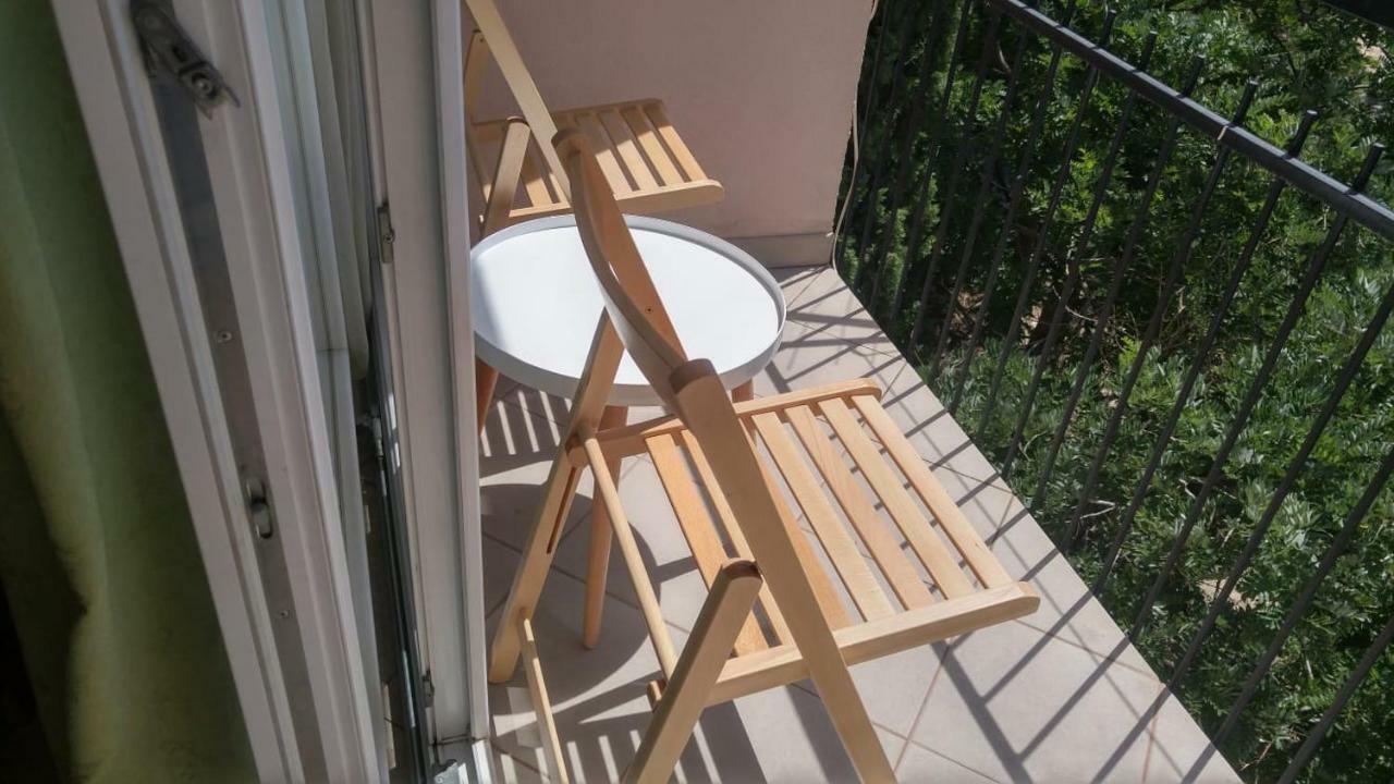 Two Bedroom Apartment Near Beach And Center Split Exterior foto